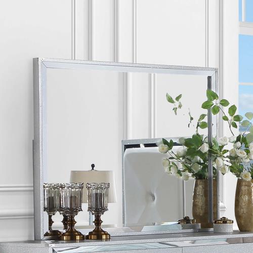 coaster-bedroom-Larue-Rectangular-Dresser-Mirror-Silver