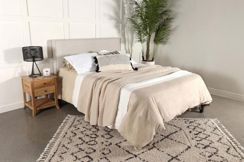 coaster-bedroom-Kosmo-Rectangular-Upholstered-Headboard-Sand-10