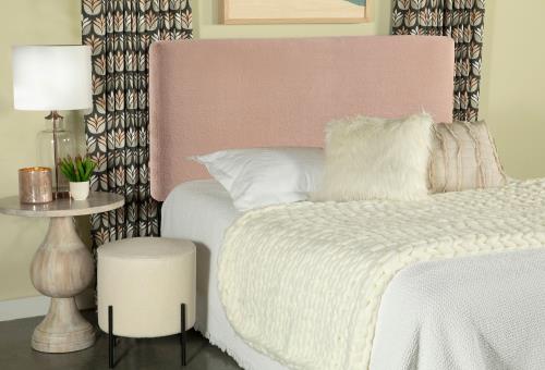 coaster-bedroom-Gigi-Rectangular-Upholstered-Headboard